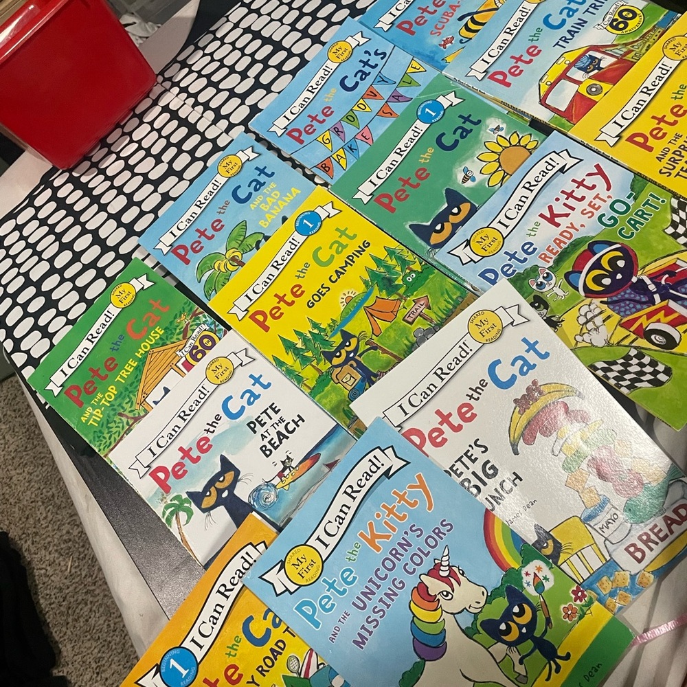 13 Pete the cat book lot books kids preschool I can read